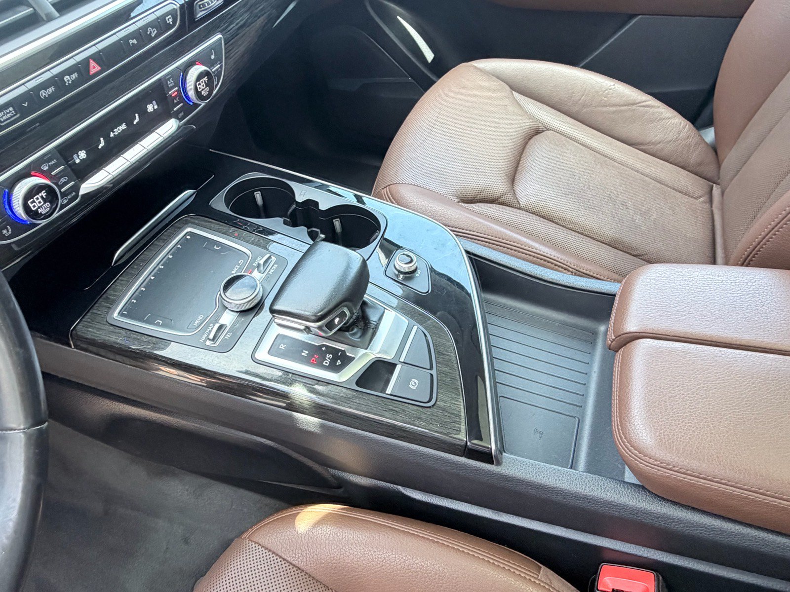 Used 2017 Audi Q7 3.0T Prestige AWD/4WD image 12