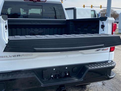 New 2025 Chevrolet Silverado 1500 ZR2 w/ Technology Package AWD/4WD image 5