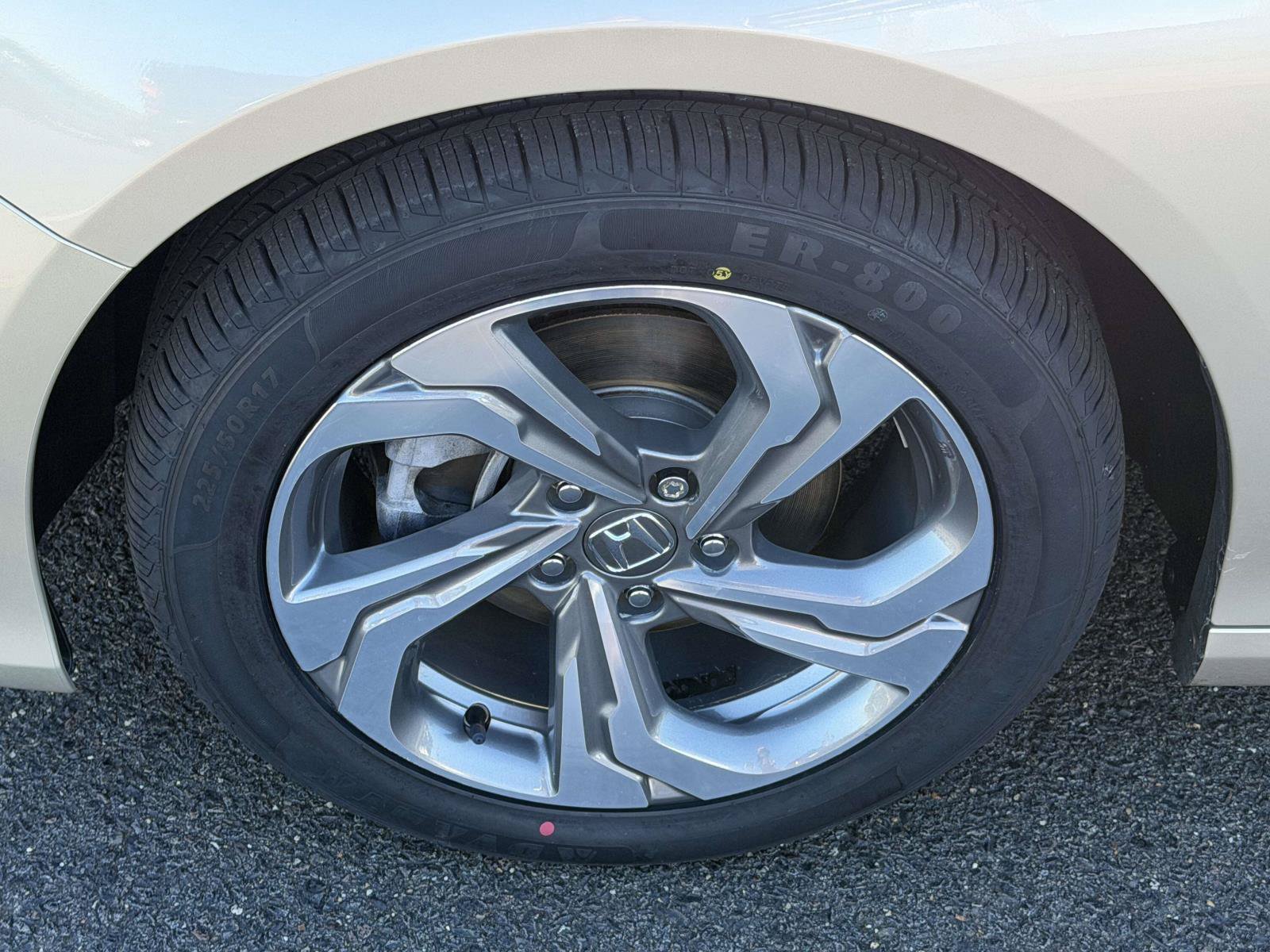 Certified 2019 Honda Accord EX-L image 5