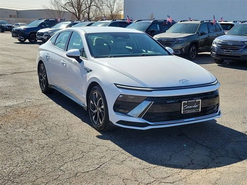 Used 2025 Hyundai Sonata SEL image 2