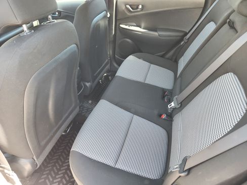 Used 2023 Hyundai Kona SE AWD/4WD image 19