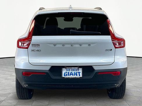 Used 2024 Volvo XC40 B5 Ultimate w/ Protection Package Premier AWD/4WD image 5