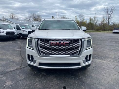 Used 2021 GMC Yukon Denali w/ Denali Ultimate Package AWD/4WD image 14