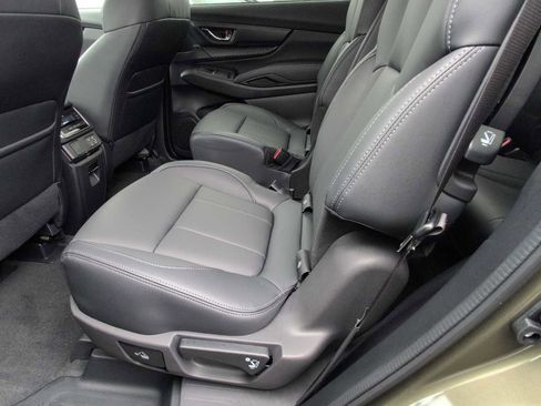 Used 2026 Subaru Ascent Premium image 19