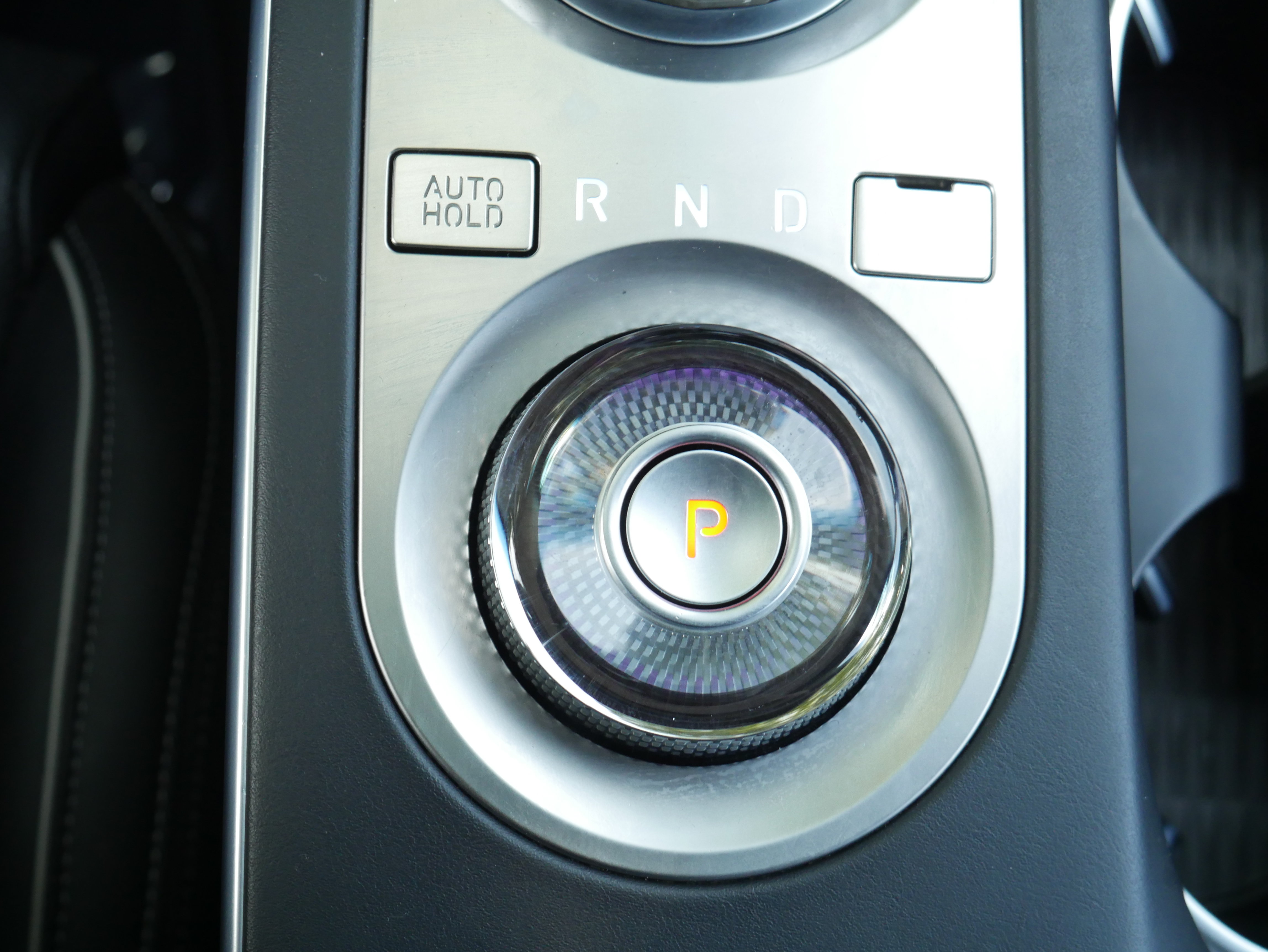 Used 2022 Genesis GV70 2.5T w/ Advanced Package AWD/4WD image 25