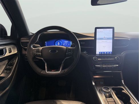 Used 2020 Ford Explorer ST w/ ST Street Pack image 12