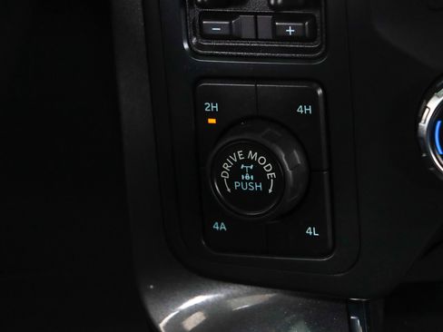 Used 2022 Ford F150 Lariat w/ Equipment Group 502A High AWD/4WD image 23