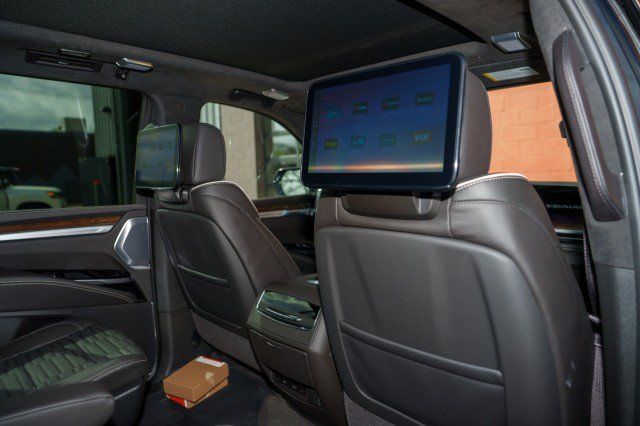 Used 2026 Cadillac Escalade Platinum Luxury AWD/4WD image 20