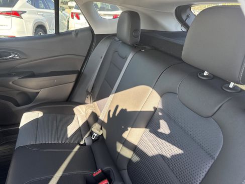 New 2026 Chevrolet Trax LT w/ Driver Confidence Package image 12