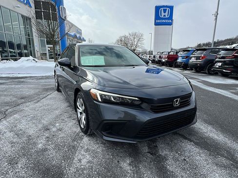 Used 2022 Honda Civic LX image 2