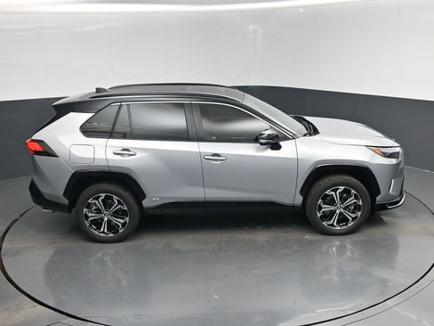 Used 2025 Toyota RAV4 XSE image 39