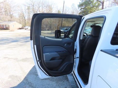 Used 2015 Chevrolet Colorado Z71 image 11