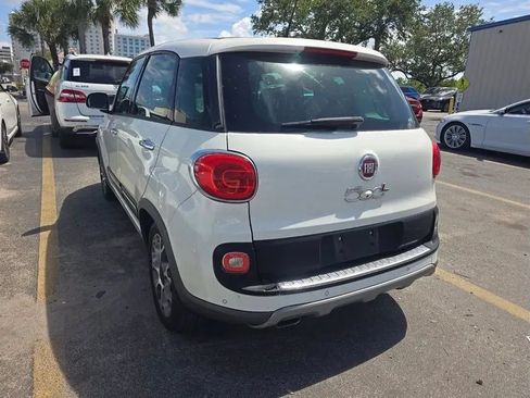 Used 2014 FIAT 500L Trekking w/ Popular Equipment Group FWD image 3