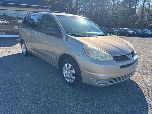 Used 2005 Toyota Sienna LE image 13