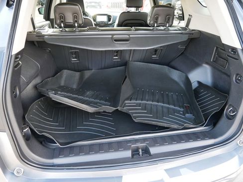 Used 2018 GMC Terrain Denali w/ Advanced Safety Package image 10