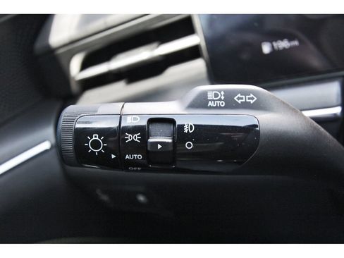 Used 2025 Kia K5 GT w/ GT1 Package FWD image 9