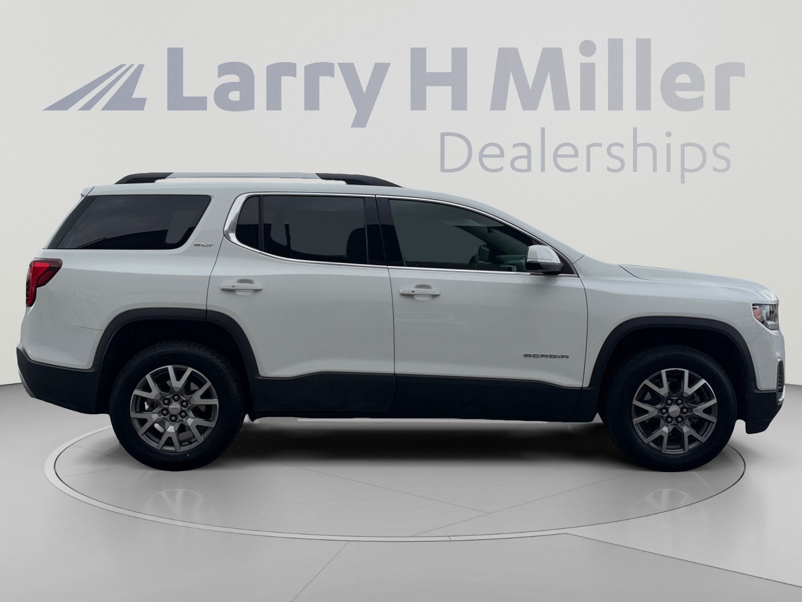 Used 2022 GMC Acadia SLT w/ Technology Package AWD/4WD image 6