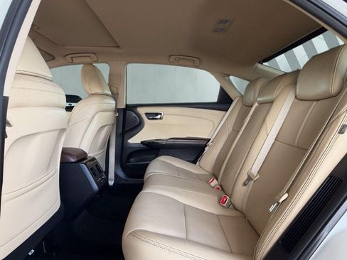 Used 2013 Toyota Avalon Limited FWD image 11