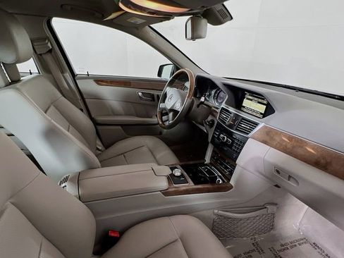 Used 2011 Mercedes-Benz E 350 4MATIC Wagon image 23