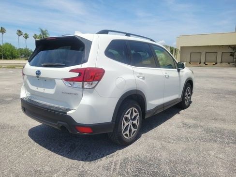 Used 2021 Subaru Forester Premium w/ Popular Package #1 AWD/4WD image 5