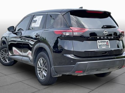 Used 2024 Nissan Rogue S FWD image 10