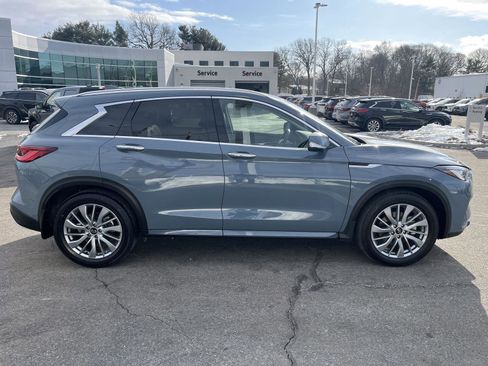 Used 2025 INFINITI QX50 Luxe image 2