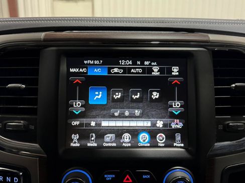 Used 2017 RAM 1500 Laramie w/ Convenience Group AWD/4WD image 14