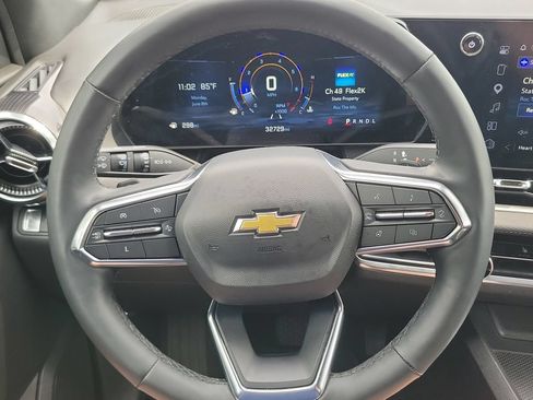 Certified 2025 Chevrolet Equinox LT FWD image 25