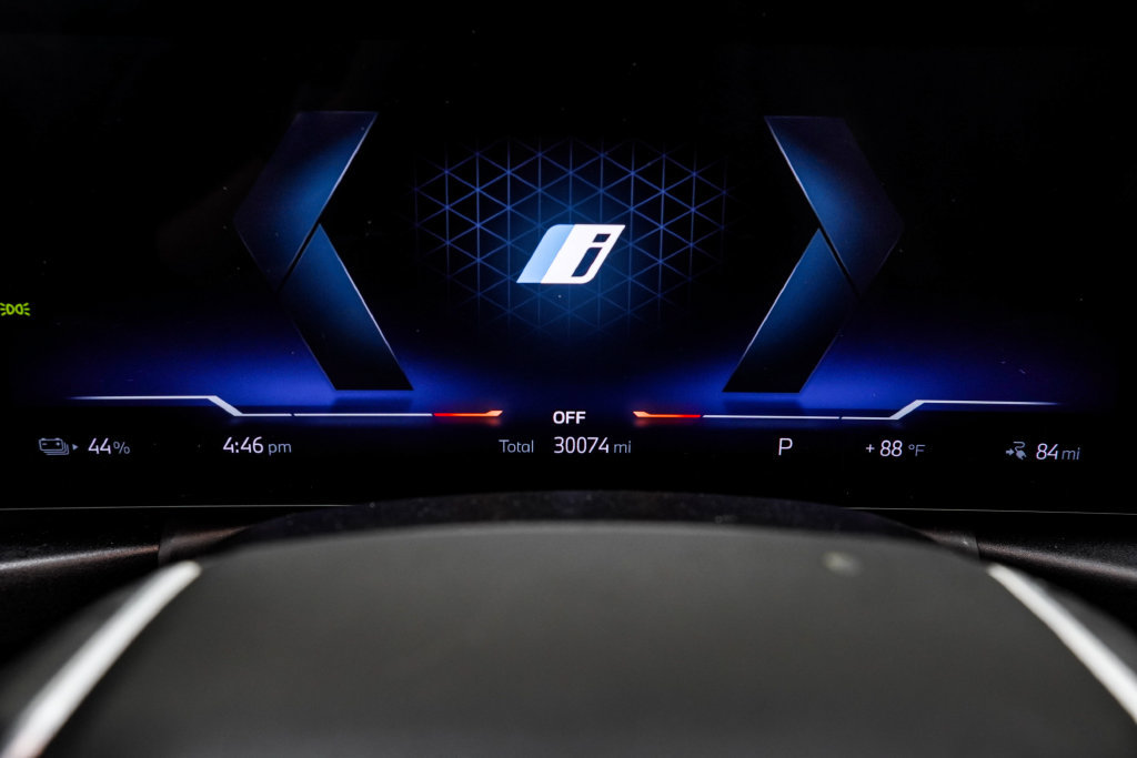 Used 2023 BMW i4 eDrive40 RWD image 37