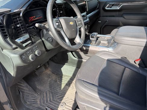 Used 2025 Chevrolet Silverado 1500 LTZ w/ LTZ Premium Package AWD/4WD image 13