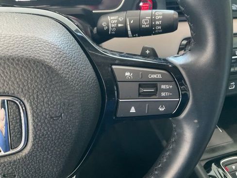 Used 2024 Honda Pilot EX-L image 11