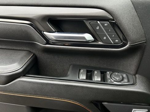 Used 2024 GMC Sierra 3500 AT4 w/ AT4 Premium Plus Package image 12