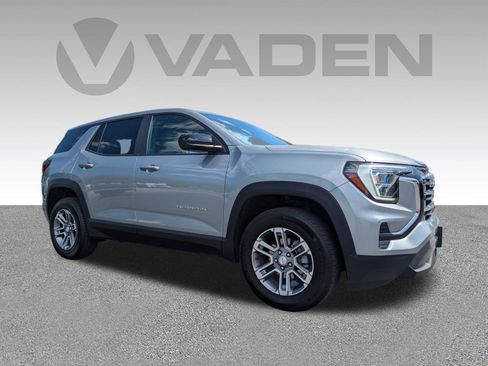 Used 2025 GMC Terrain Elevation image 3
