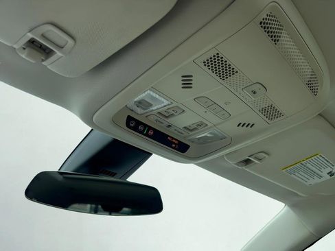 Used 2021 Cadillac XT6 Premium Luxury FWD image 32