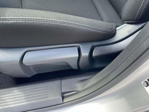 Used 2025 Nissan Rogue S image 13