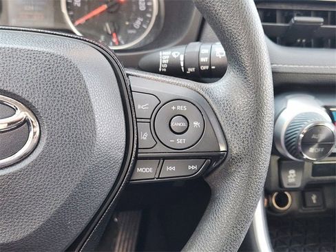 Used 2021 Toyota RAV4 XLE image 28