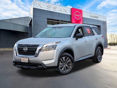 Certified 2024 Nissan Pathfinder S