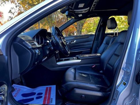 Used 2016 Mercedes-Benz E 350 4MATIC Sedan image 12