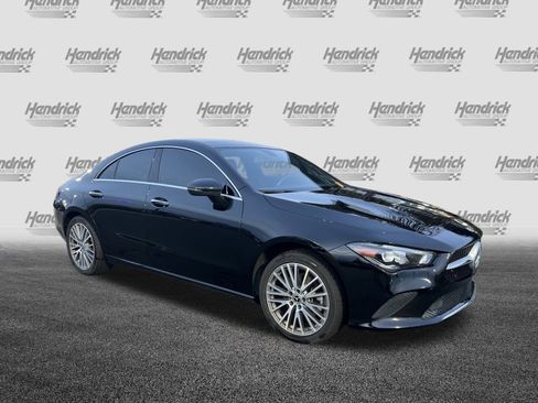 Used 2022 Mercedes-Benz CLA 250 4MATIC image 2