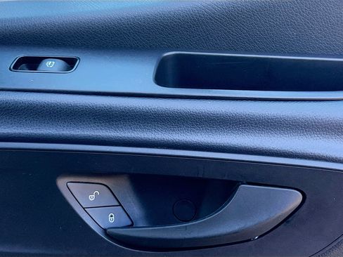 Used 2025 Mercedes-Benz Sprinter 2500 image 31