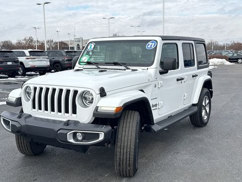 Used 2021 Jeep Wrangler Unlimited Sahara w/ Uconnect 4C Nav & Sound Group image 7