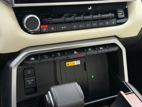 Used 2022 Toyota Tundra 1794 Edition image 23