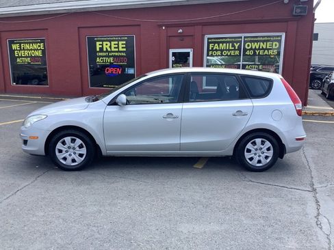Used 2011 Hyundai Elantra GLS FWD image 4