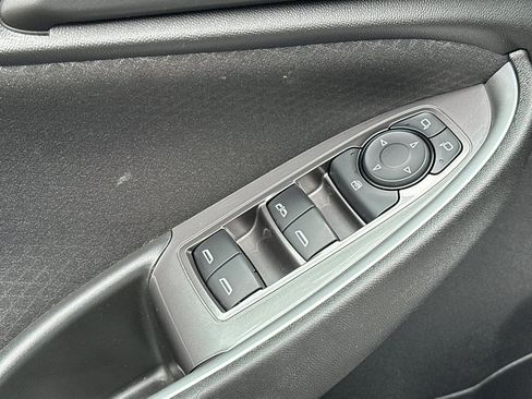 Used 2024 Chevrolet Malibu LT FWD image 12
