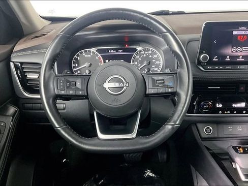 Used 2023 Nissan Rogue SV w/ SV Premium Package AWD/4WD image 5