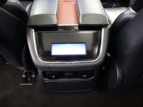 Used 2024 Lincoln Navigator Premiere image 12