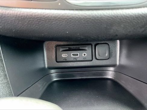 Used 2022 Chevrolet Equinox RS w/ Infotainment Package AWD/4WD image 28