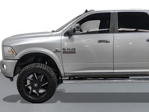 Used 2016 RAM 3500 Laramie image 11