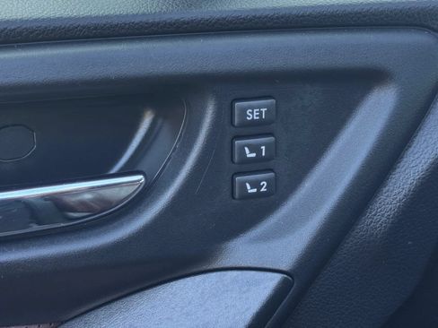 Used 2018 Subaru Forester 2.5i Touring AWD/4WD image 24
