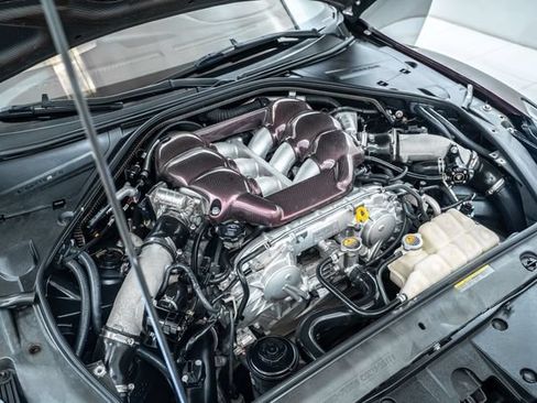 Used 2015 Nissan GT-R Premium AWD/4WD image 32